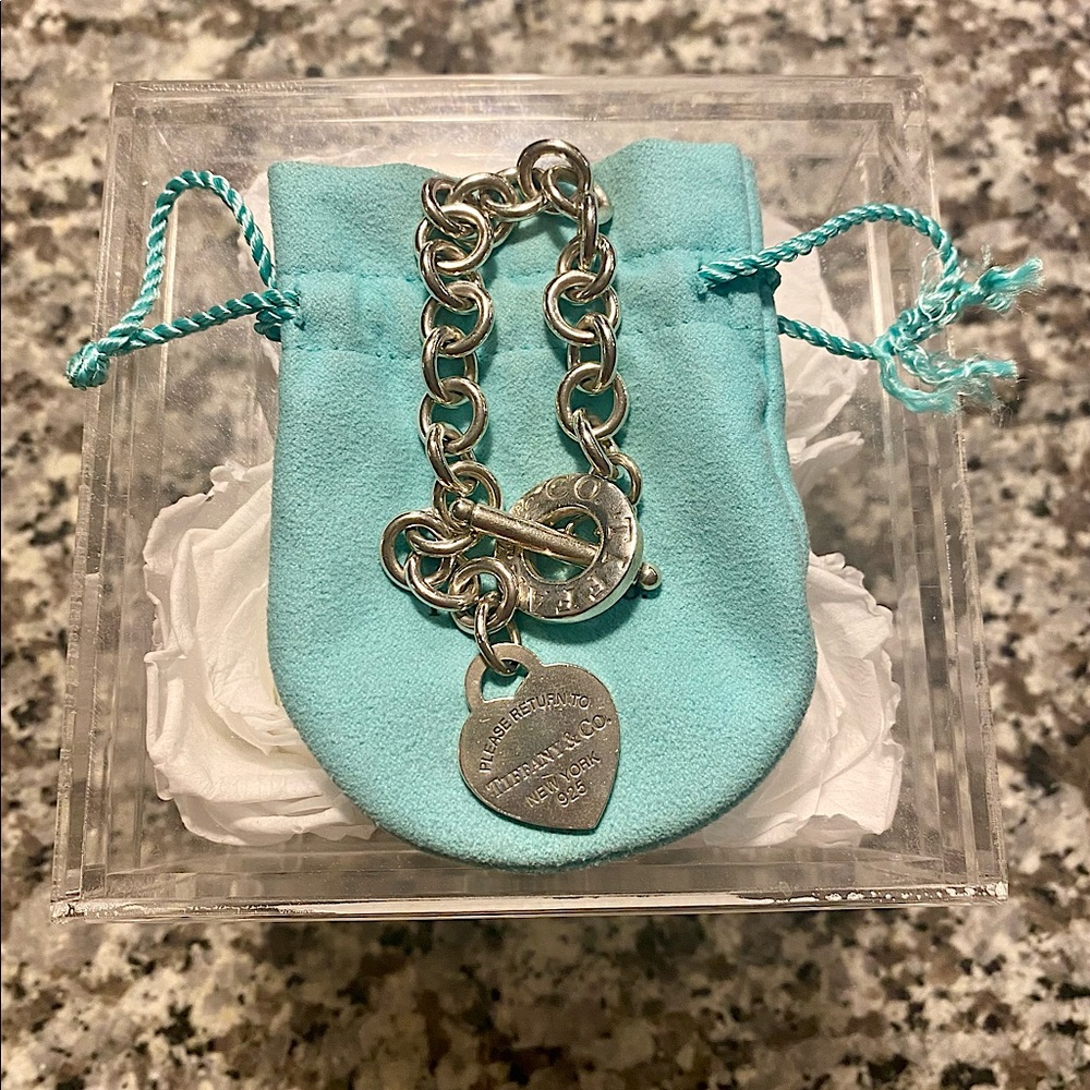 Tiff & Co. Heart Chain Bracelet